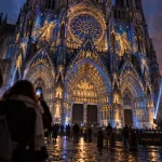 Illumination cathédrale Reims horaire 2025 : Regalia 2025, projecteurs et mapping vidéo